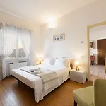Casa E Vela Aparthotel 3*