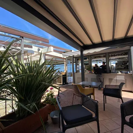 Ξενοδοχείο με διαμερίσματα Casa E Vela