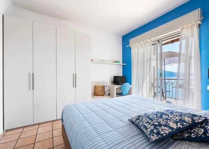 Casa E Vela 오게비오